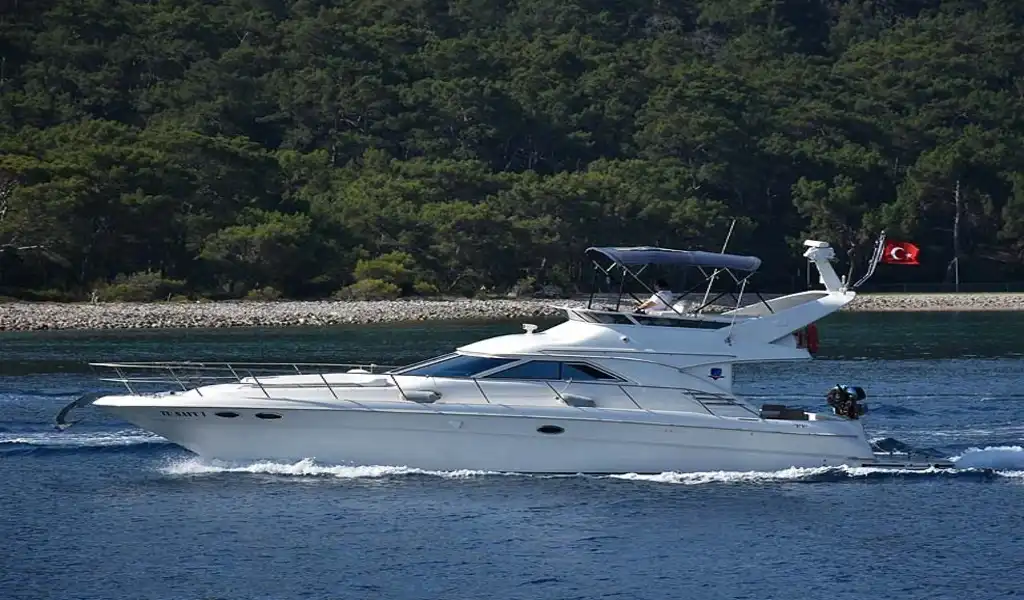 TU NAVY 1-YACHT